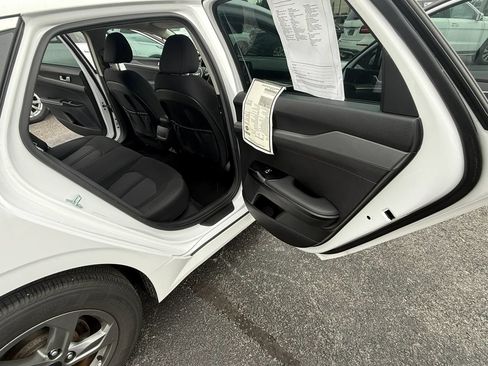 Used 2023 Kia K5 LXS FWD image 33