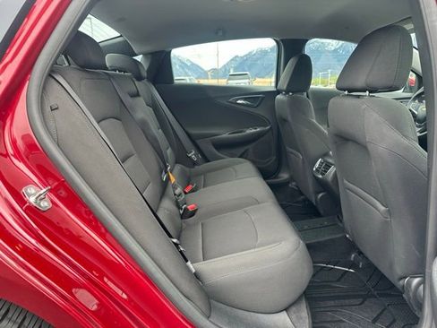 Used 2018 Chevrolet Malibu LT image 14