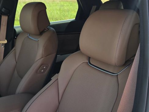 New 2026 Genesis GV70 2.5T Advanced AWD/4WD image 18