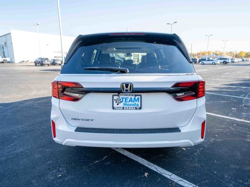 New 2026 Honda Odyssey EX-L image 5
