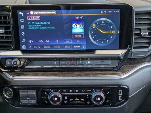 Used 2025 Chevrolet Silverado 2500 LT w/ Convenience Package image 5