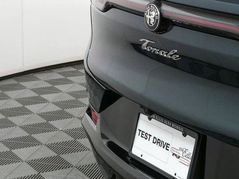 New 2026 Alfa Romeo Tonale w/ Black Premium Package AWD/4WD image 38