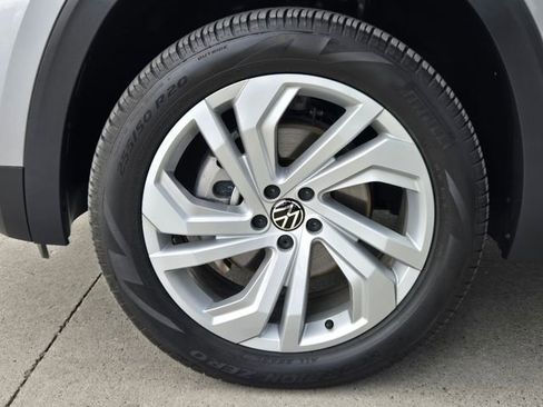 Used 2023 Volkswagen Atlas SE image 8