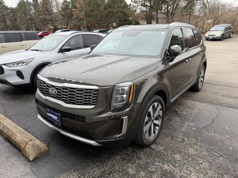 Used 2021 Kia Telluride EX w/ EX Premium Package image 2
