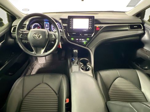 Used 2021 Toyota Camry SE image 29