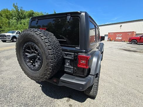 Used 2022 Jeep Wrangler Unlimited Rubicon w/ Xtreme Recon 35" Tire Package AWD/4WD image 7