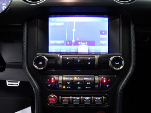 Used 2021 Ford Mustang Shelby GT500 w/ Technology Package image 20