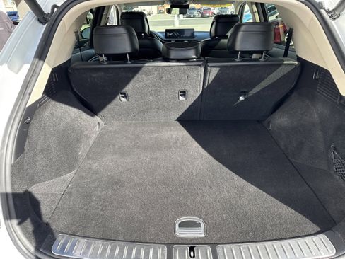 Used 2025 Genesis GV70 2.5T image 12