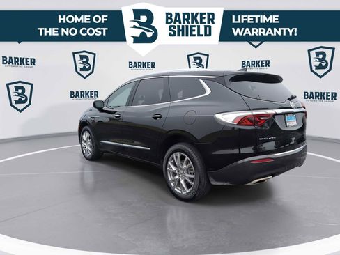 Used 2024 Buick Enclave Essence w/ Experience Buick Package FWD image 7