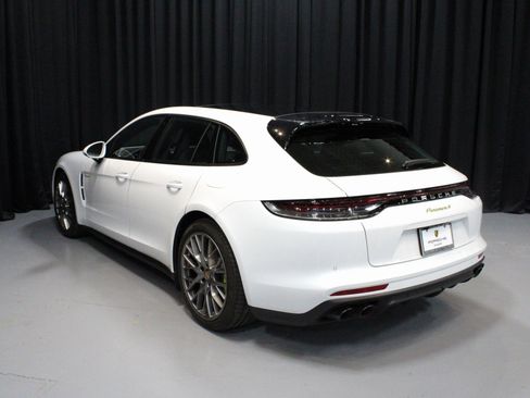 Certified 2023 Porsche Panamera 4 w/ Premium Package image 3