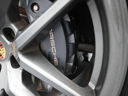 Used 2024 Porsche Macan AWD/4WD image 48