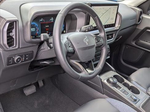 Used 2025 Ford Bronco Sport Outer Banks w/ Outer Banks Tech Package+ AWD/4WD image 9