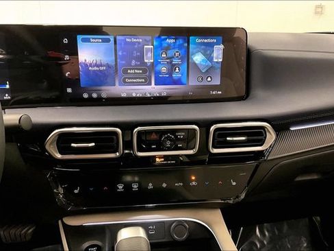 New 2026 Nissan Sentra SL w/ Floor Mat Package FWD image 27