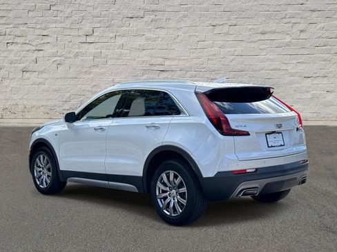 Used 2021 Cadillac XT4 Premium Luxury w/ Cold Weather Package FWD image 3