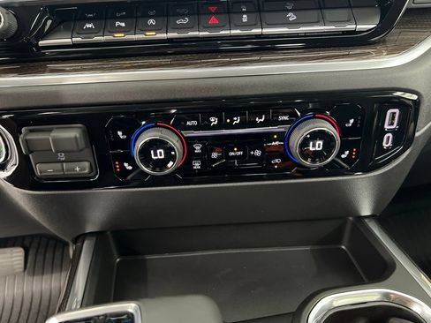 New 2026 Chevrolet Silverado 1500 LT Trail Boss w/ LT Trail Boss Premium Package AWD/4WD image 17