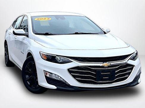 Used 2023 Chevrolet Malibu LT w/ Driver Confidence Package FWD image 3