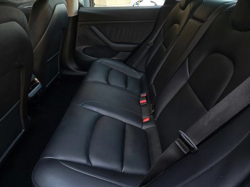 Used 2023 Tesla Model 3 Standard Range RWD image 12