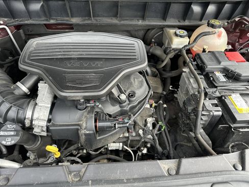 Used 2018 Cadillac XT5 Premium Luxury image 9