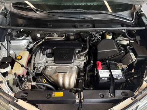 Used 2014 Toyota RAV4 LE FWD image 24