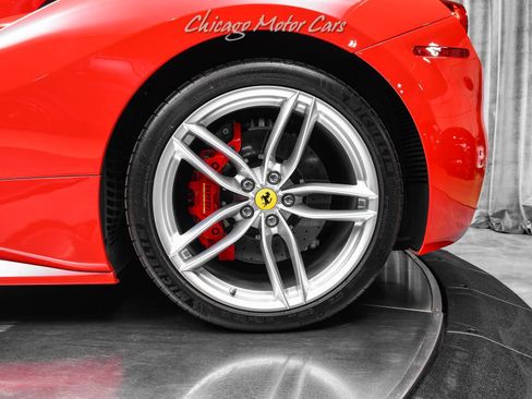 Used 2018 Ferrari 488 GTB image 47