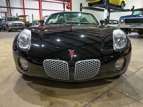 Used 2006 Pontiac Solstice Convertible w/ Premium Package RWD image 13
