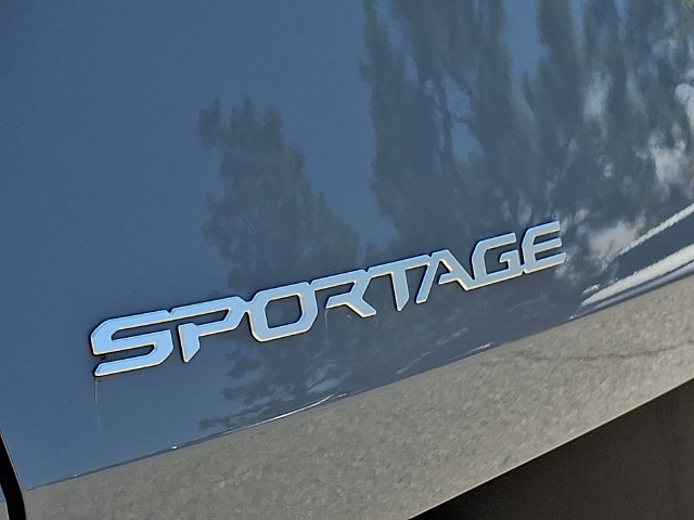 Certified 2026 Kia Sportage EX w/ EX Panorama Roof Package FWD image 33