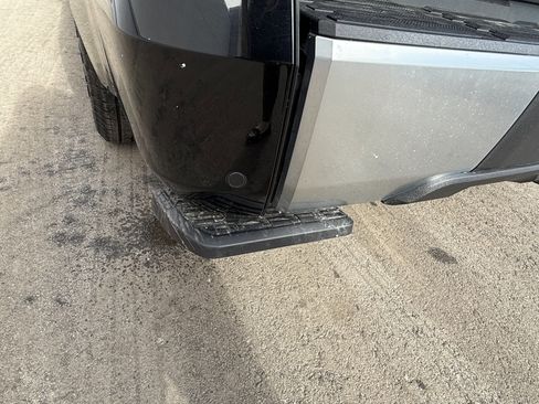 Used 2023 Toyota Tundra Limited image 25