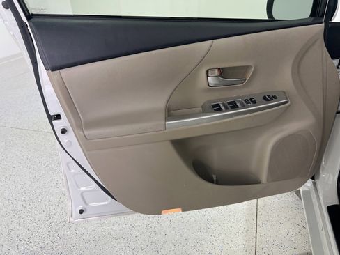 Used 2013 Toyota Prius V Two image 18