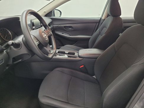 Used 2025 Nissan Sentra S FWD image 17