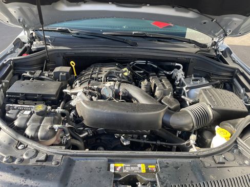 Used 2024 Dodge Durango GT RWD image 32