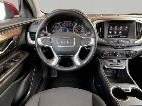 Used 2021 GMC Terrain SLE w/ Driver Convenience Package FWD image 8