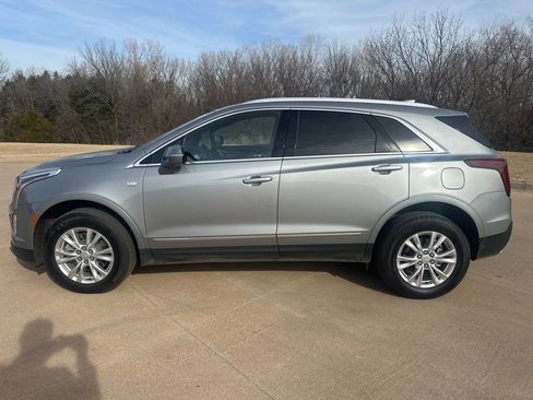Used 2025 Cadillac XT5 Luxury image 2