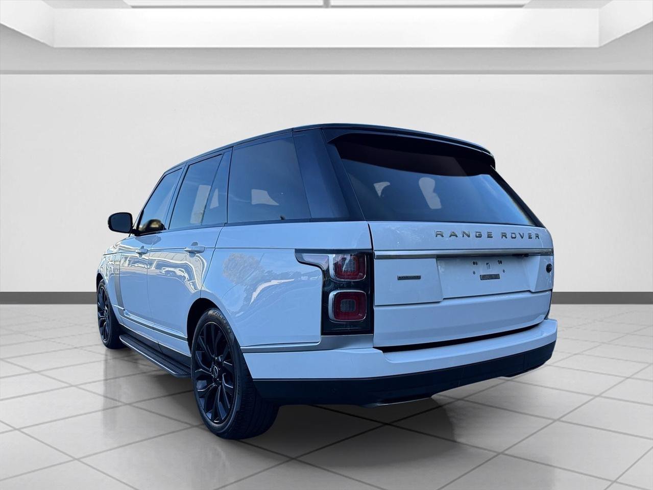 Used 2018 Land Rover Range Rover HSE AWD/4WD image 7