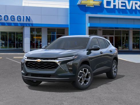 New 2026 Chevrolet Trax LT FWD image 6
