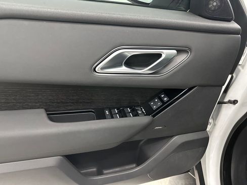 Used 2024 Land Rover Range Rover Velar Dynamic SE image 11