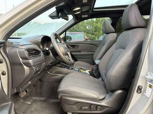 Certified 2025 Subaru Forester Premium AWD/4WD image 11