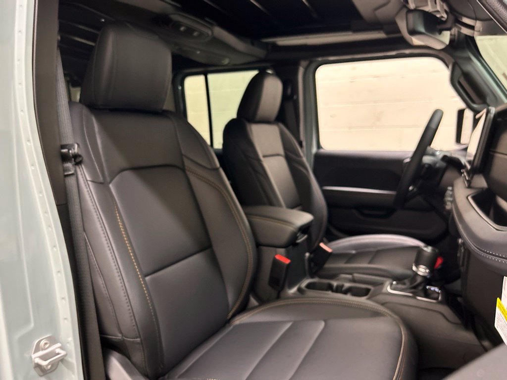 New 2027 Jeep Wrangler Unlimited Sahara AWD/4WD image 12