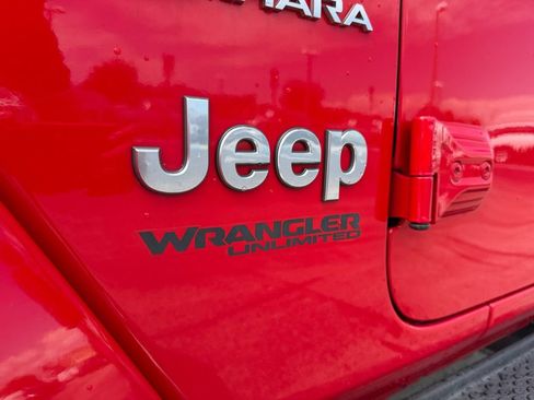 Used 2020 Jeep Wrangler Unlimited Sahara AWD/4WD image 11