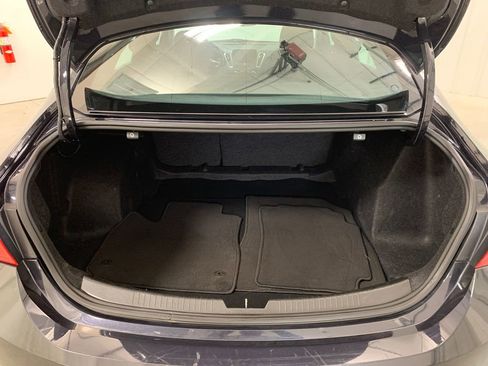 Used 2023 Chevrolet Malibu LT image 18