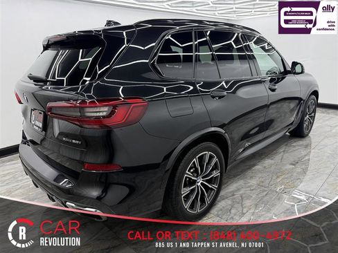 Used 2019 BMW X5 xDrive50i w/ M Sport Package AWD/4WD image 10