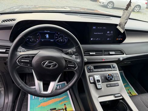 Used 2022 Hyundai Palisade SEL w/ Convenience Package image 14