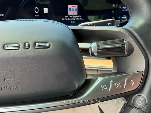 Used 2023 Lucid Air Touring AWD/4WD image 23