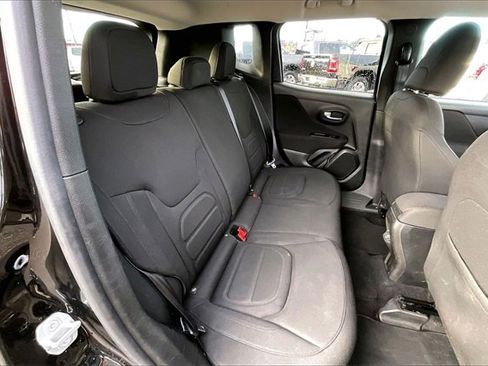 Used 2020 Jeep Renegade Latitude image 28