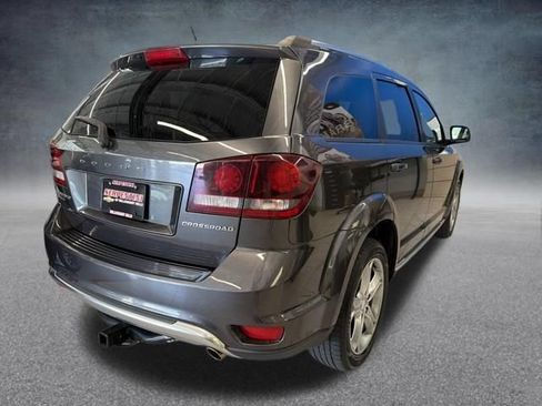 Used 2017 Dodge Journey Crossroad AWD/4WD image 4