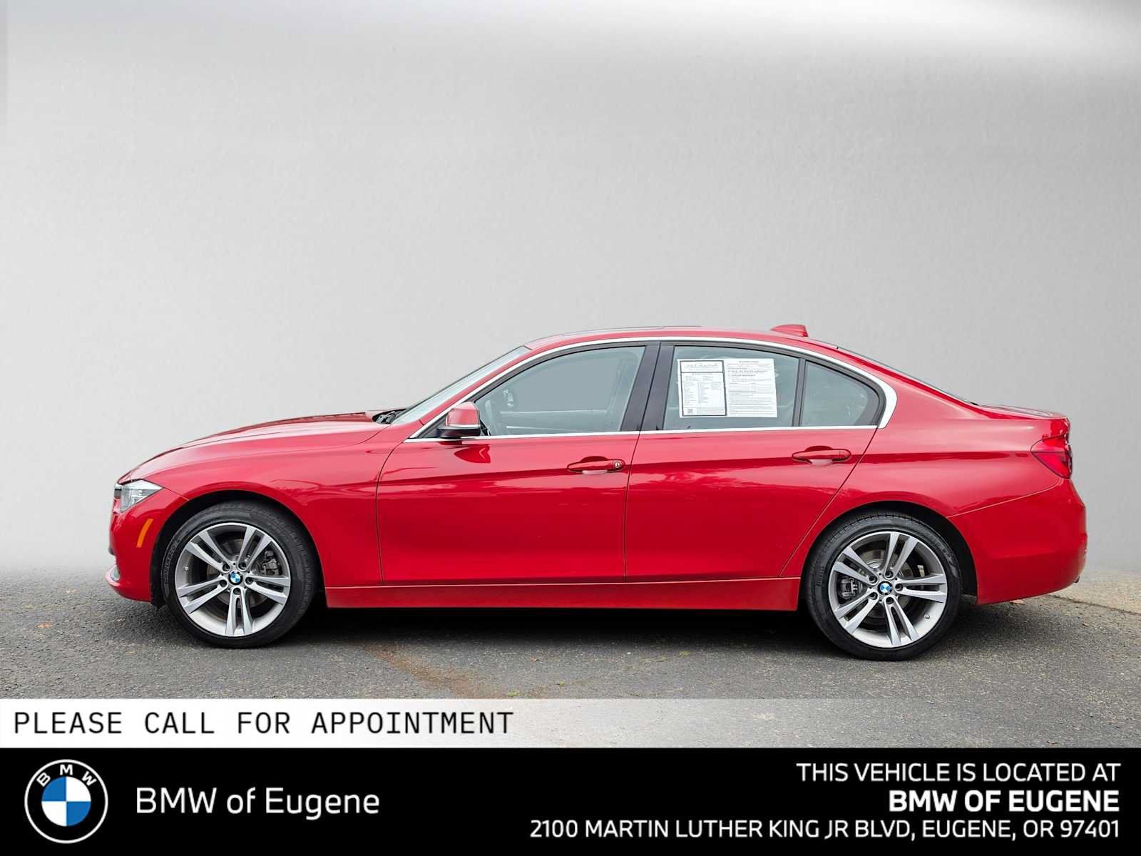 Used 2018 BMW 330i xDrive Sedan AWD/4WD image 7