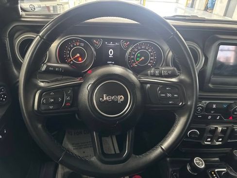 Used 2022 Jeep Wrangler Sport AWD/4WD image 18