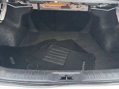 Used 2025 Nissan Altima 2.5 SV image 5