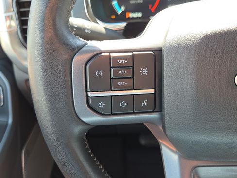 Used 2023 Ford F150 Lariat w/ Max Trailer Tow Package AWD/4WD image 28