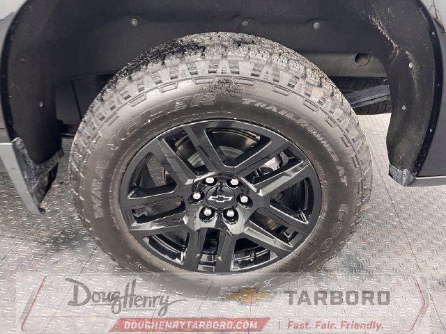 Used 2025 Chevrolet Silverado 1500 RST w/ Convenience Package II AWD/4WD image 24