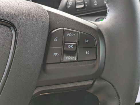 Used 2023 Ford Mustang Mach-E Select image 22